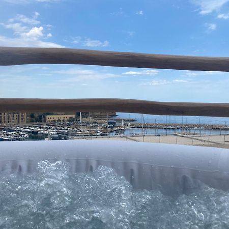카리르루에 T2 Vue Sur Le Port Jacuzzi Terrasse Et Parking 아파트 외부 사진
