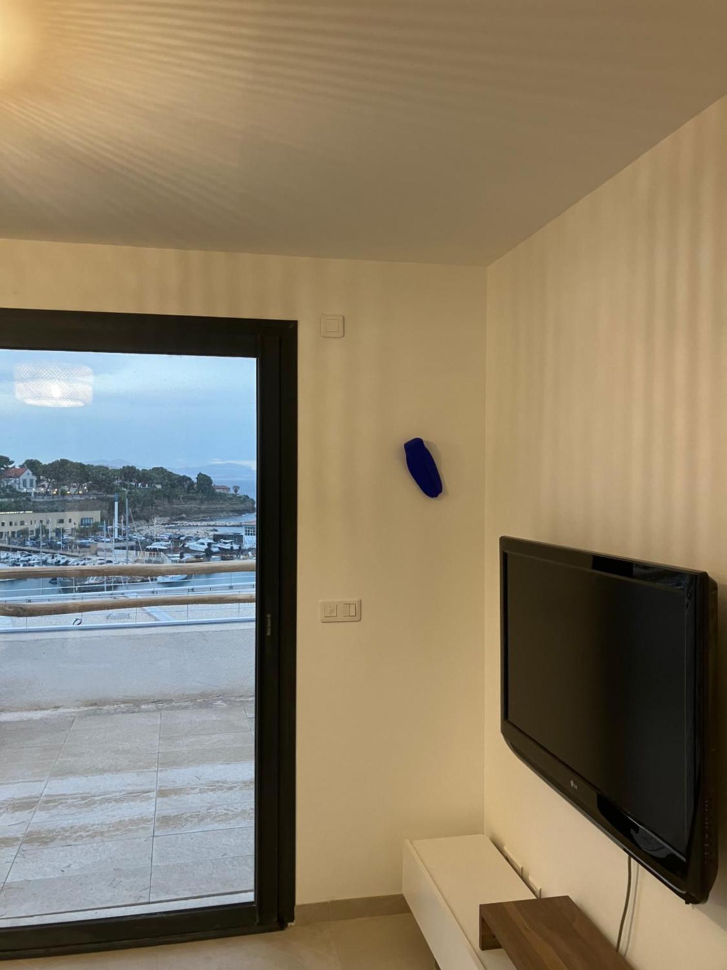 카리르루에 T2 Vue Sur Le Port Jacuzzi Terrasse Et Parking 아파트 외부 사진