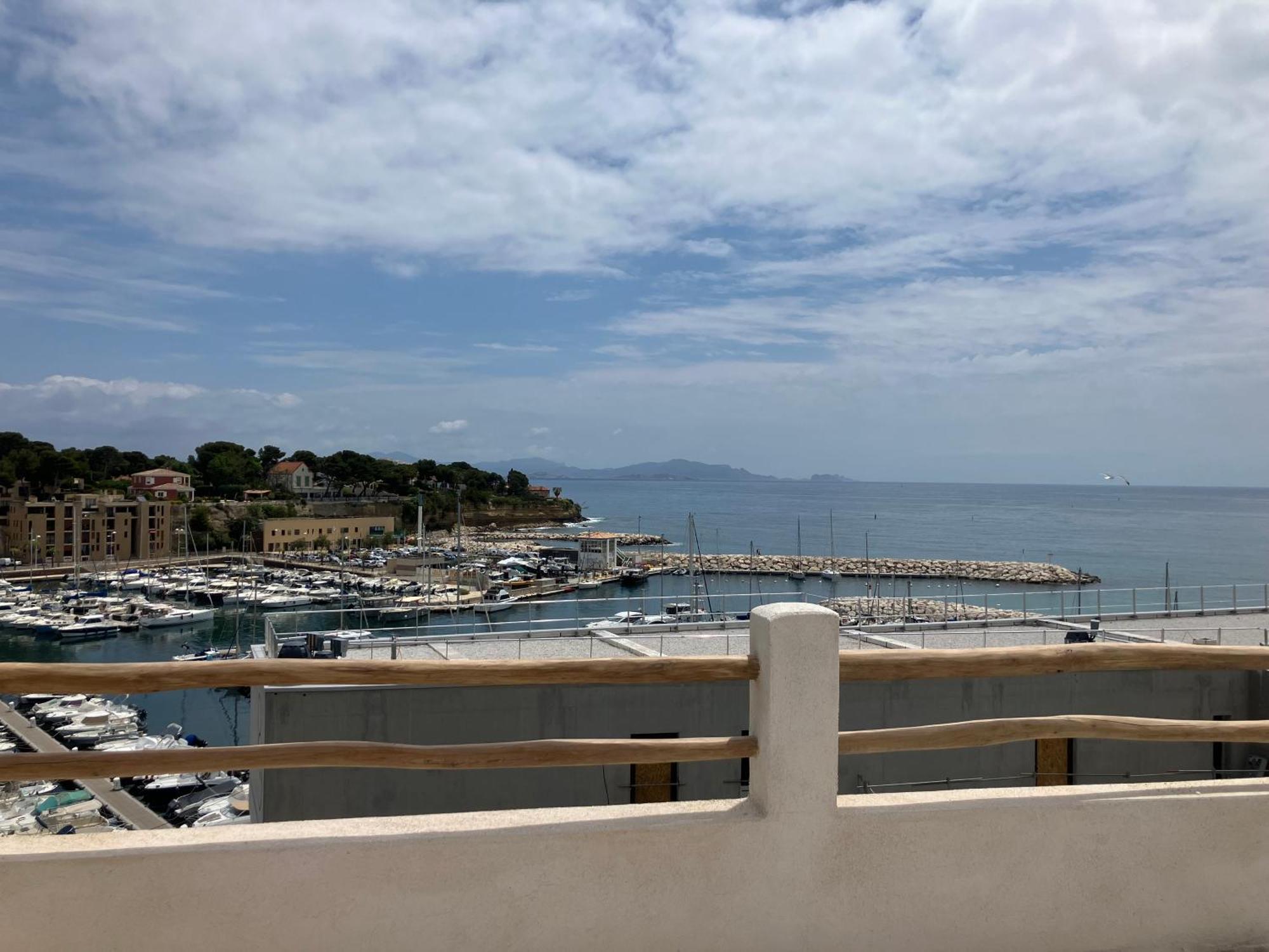 카리르루에 T2 Vue Sur Le Port Jacuzzi Terrasse Et Parking 아파트 외부 사진